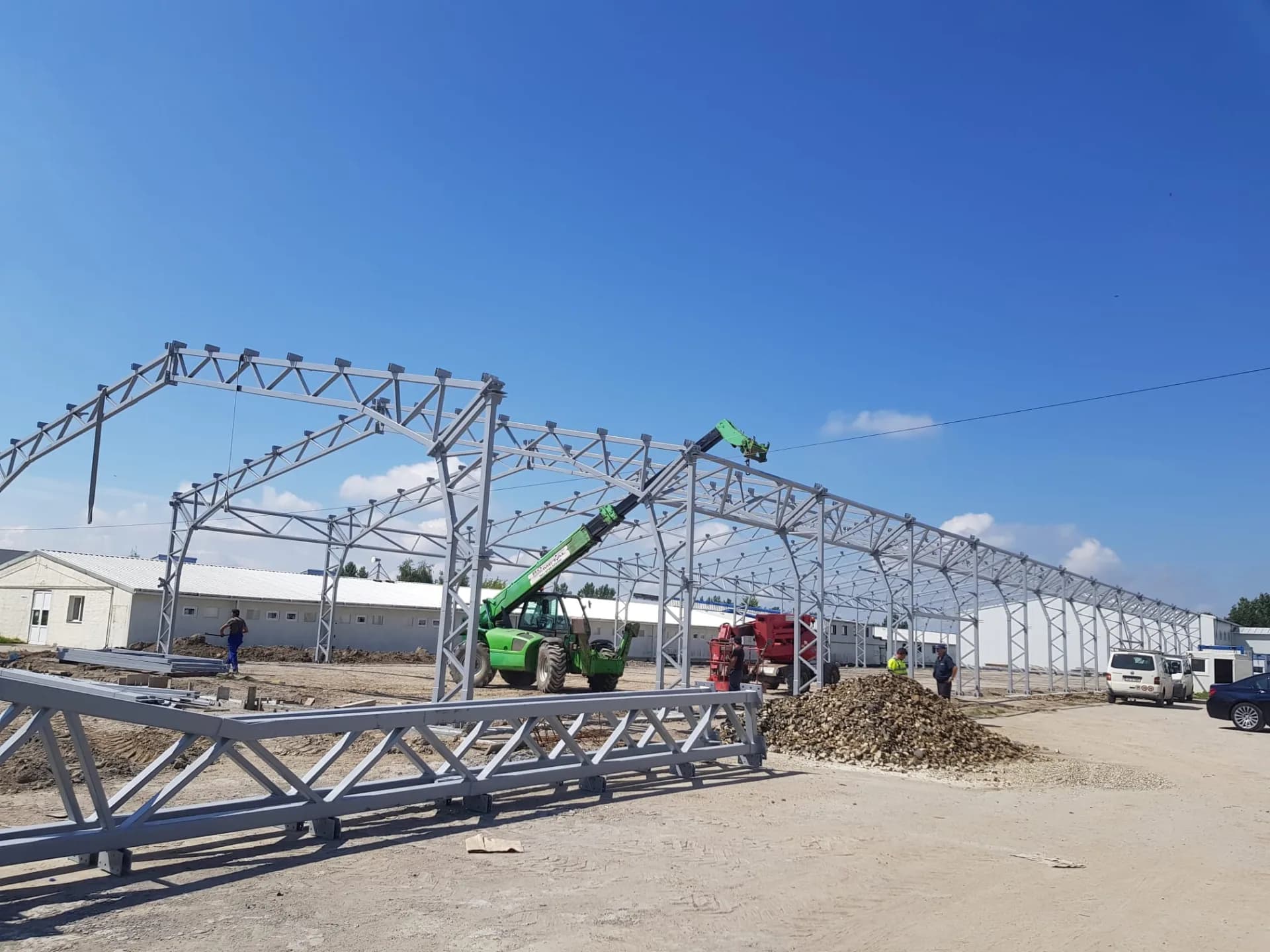 Fabricare și montare hală metalică